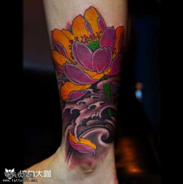 紫色莲花纹身图案