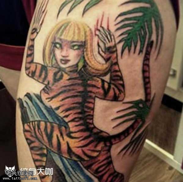 腿部老虎女纹身图案