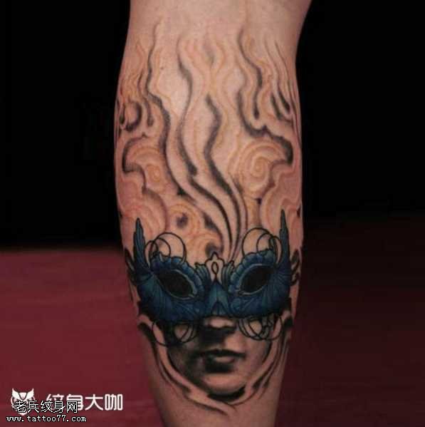 腿部面具纹身图案