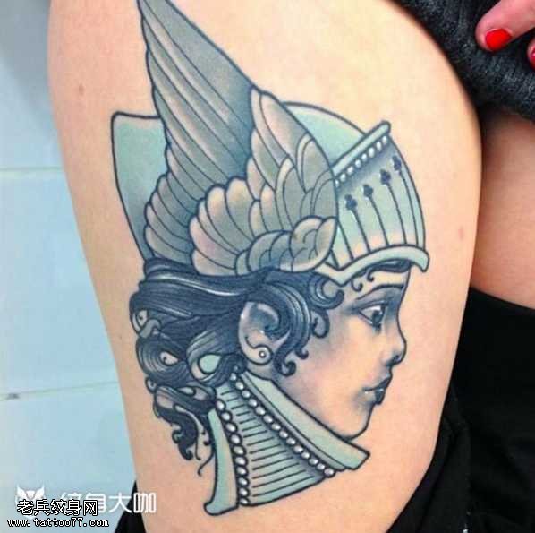 腿部女骑士纹身图案