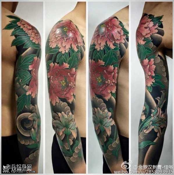 胳膊牡丹花纹身图案
