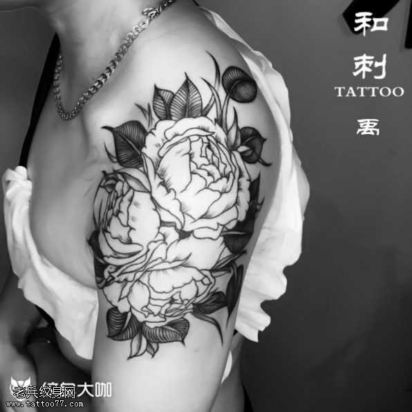 胳膊花玫瑰纹身图案