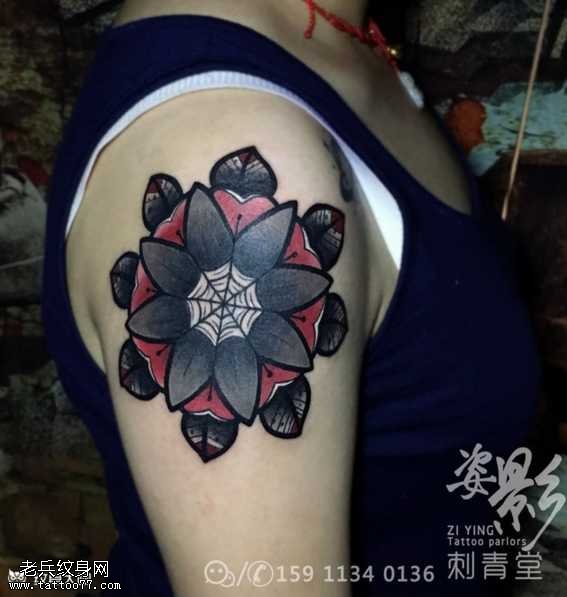 樊花纹身图案