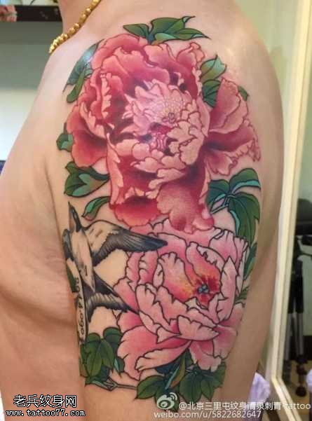 胳膊二牡丹花纹身图案