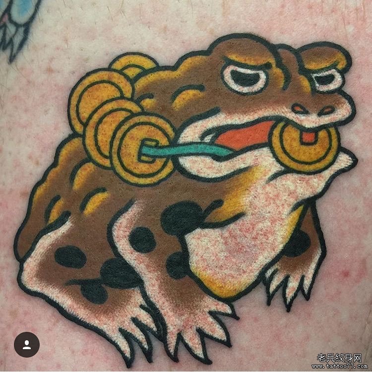 大腿金蟾纹身图案