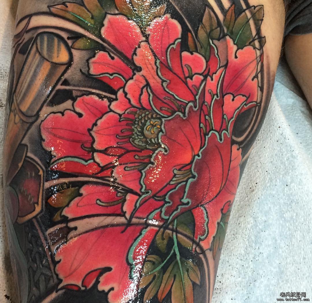 大腿日式菊花纹身图案