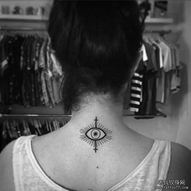 颈部眼睛纹身tattoo图案