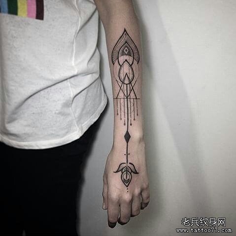 小臂几何线条tattoo纹身图案