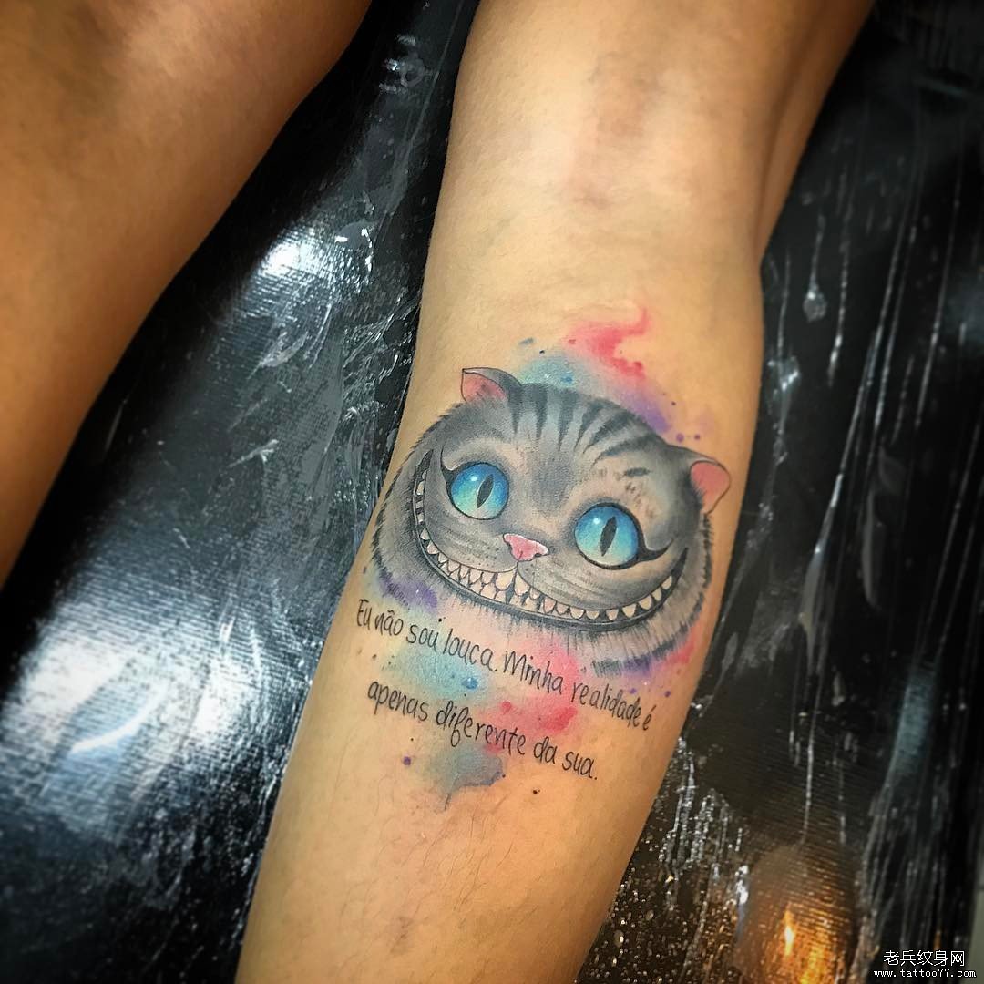 小腿泼墨欧美猫纹身图案