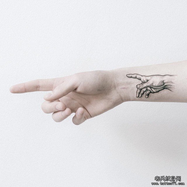 手腕手点刺纹身图案