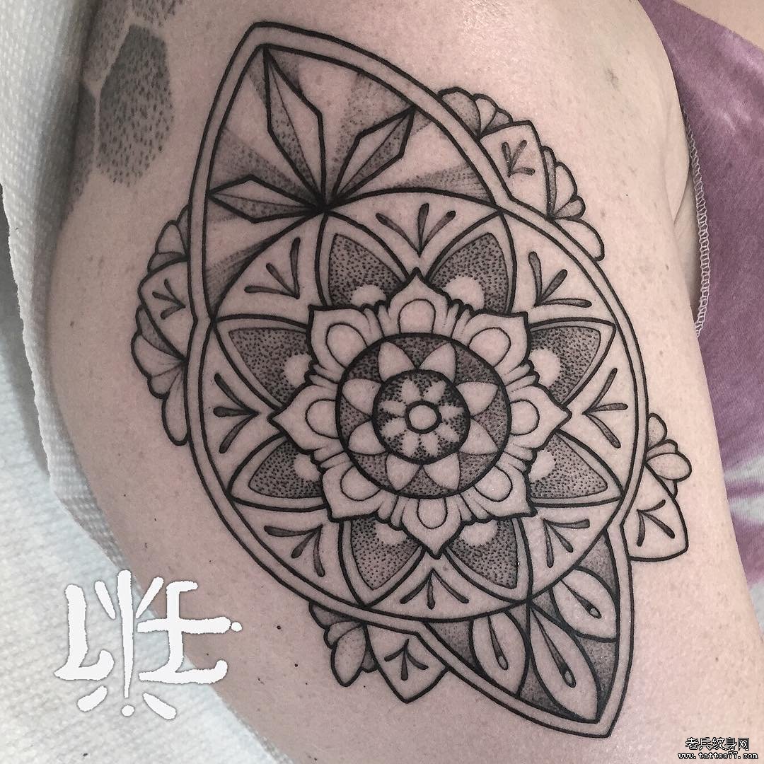 大腿性感欧美点刺梵花纹身图案