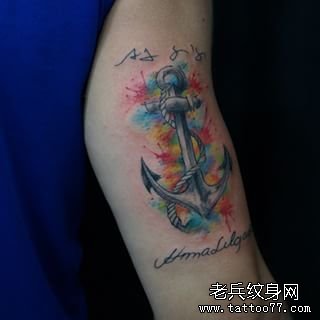 大臂欧美school泼墨船锚纹身图案