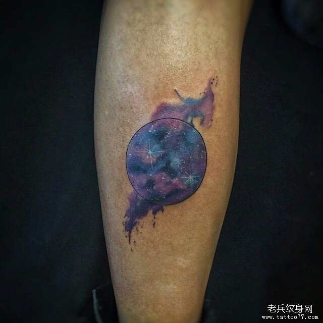 小腿星空星球彩色纹身图案