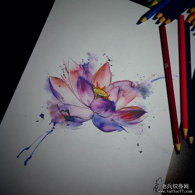 欧美彩色泼墨莲花纹身图案手稿