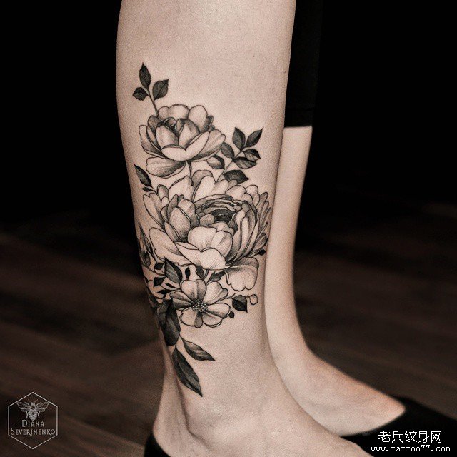 小腿欧美小清新黑灰花卉纹身图案