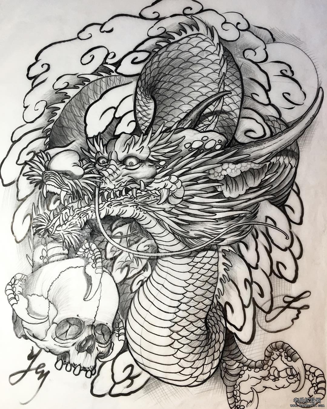 传统龙纹身图案黑灰手稿