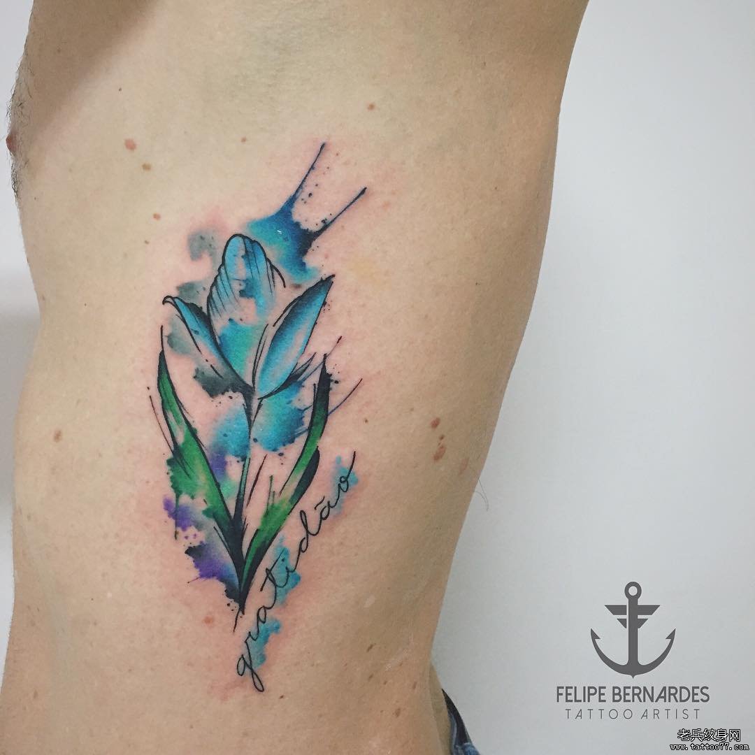 侧腰水彩泼墨欧美花纹身图案