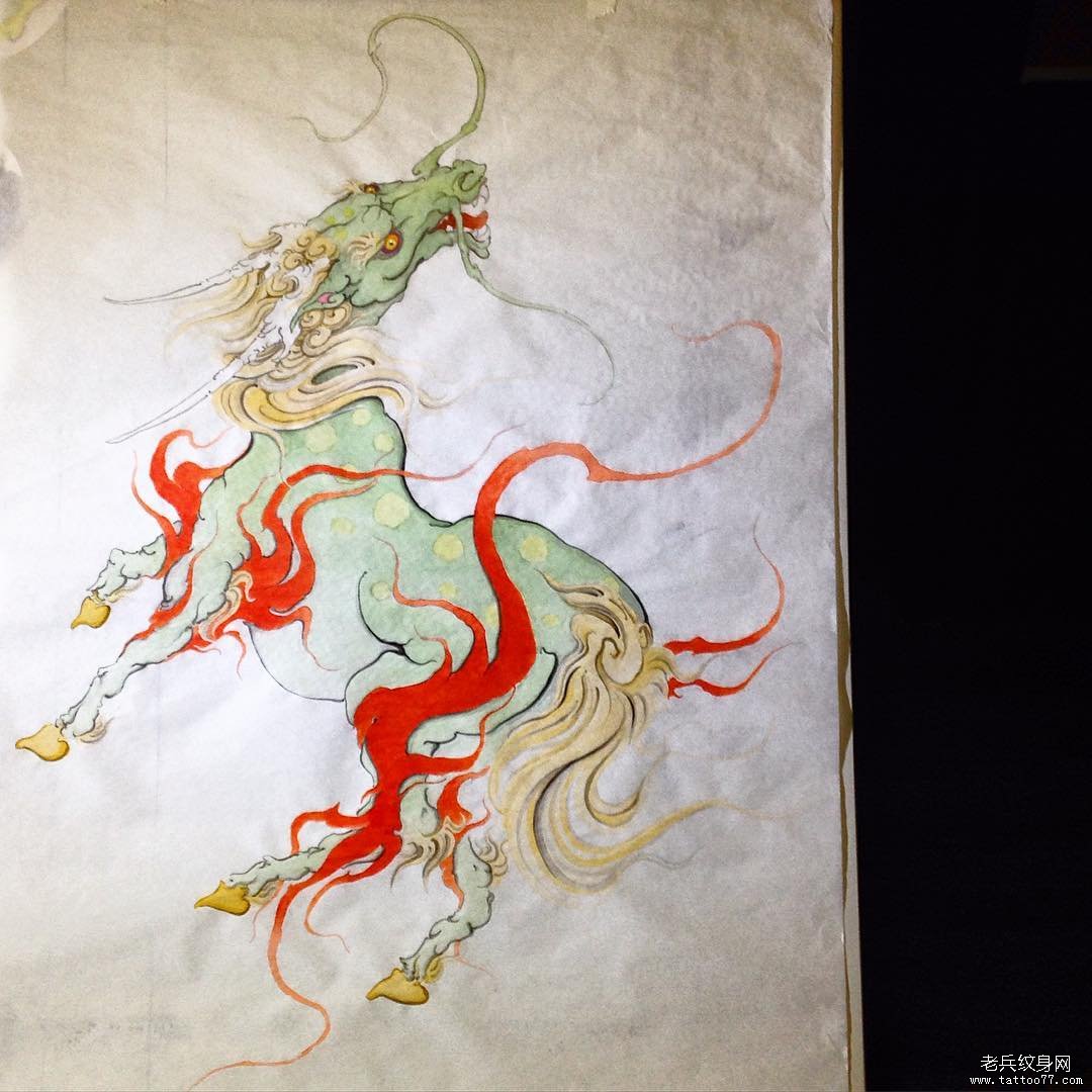 传统麒麟彩色纹身图案手稿