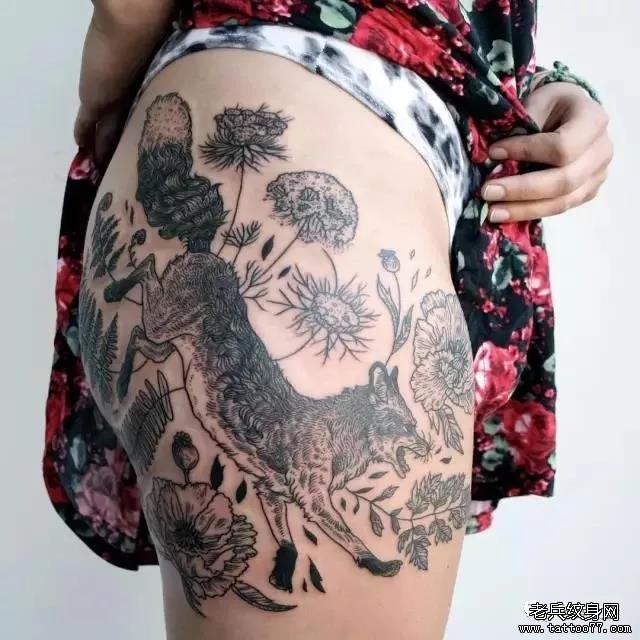 腿部花草狼纹身图案