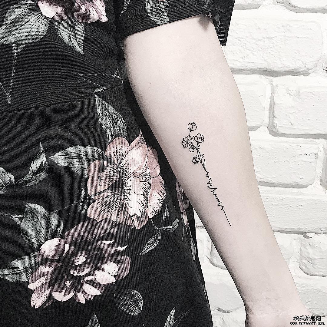 小清新花手臂tattoo图案