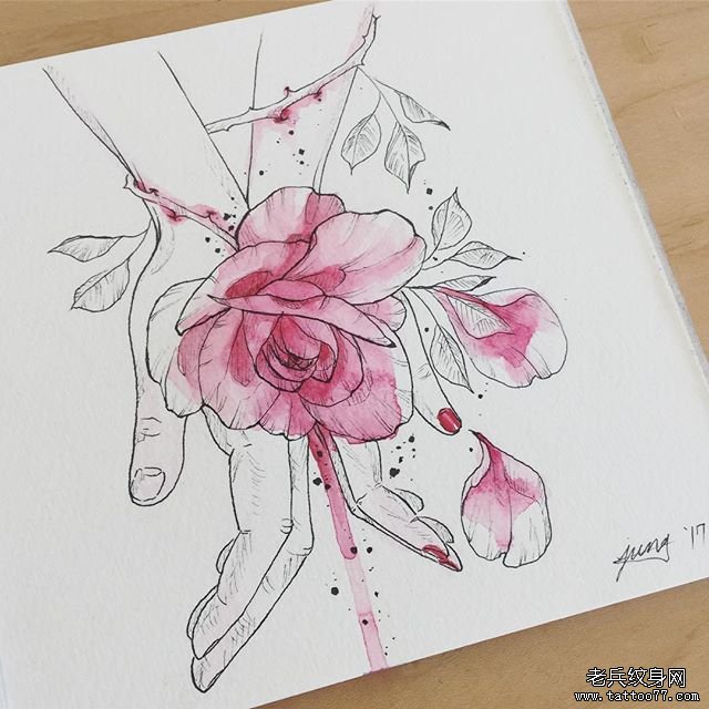 色彩花卉手稿纹身
