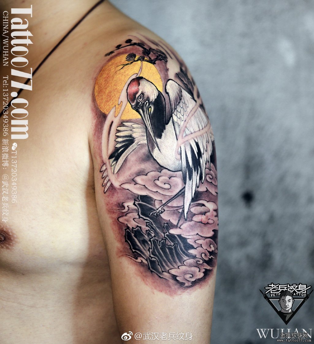 传统大臂鹤色彩纹身作品