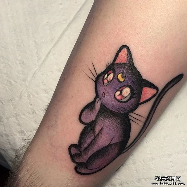 色彩卡通猫纹身图案