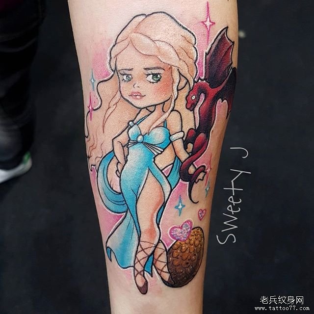 彩色个性女孩纹身图案