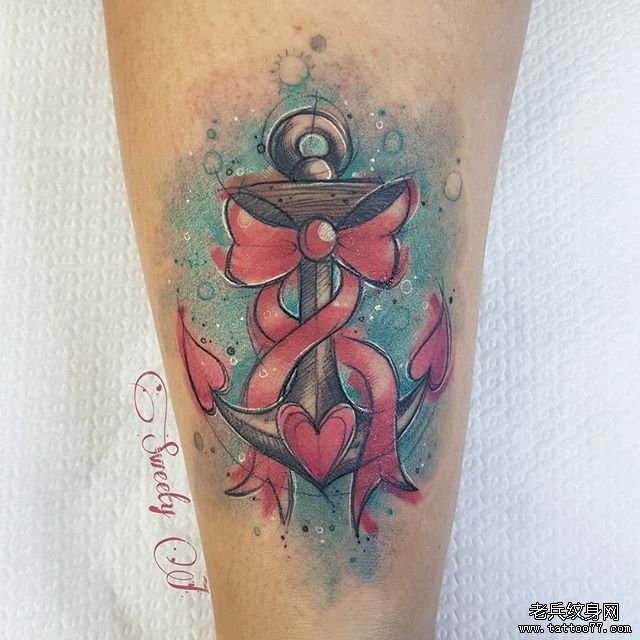 水彩个性船锚纹身图案