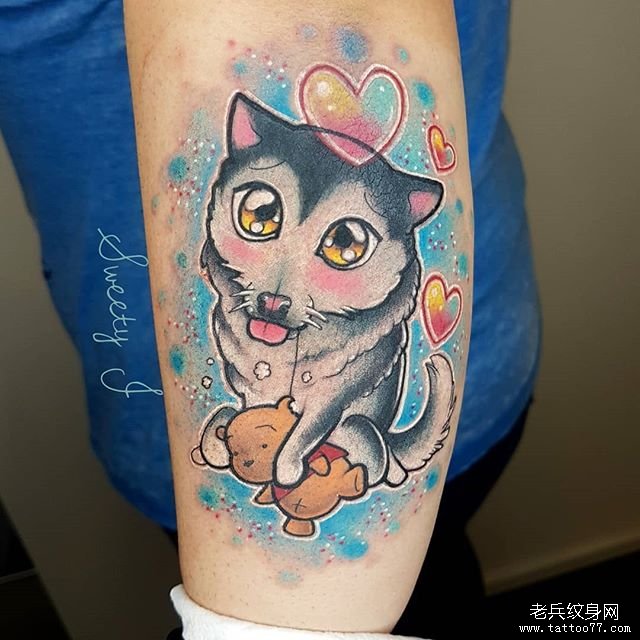 个性彩色小狗纹身图案