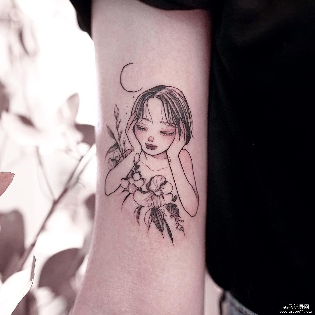 手臂小清新女孩纹身