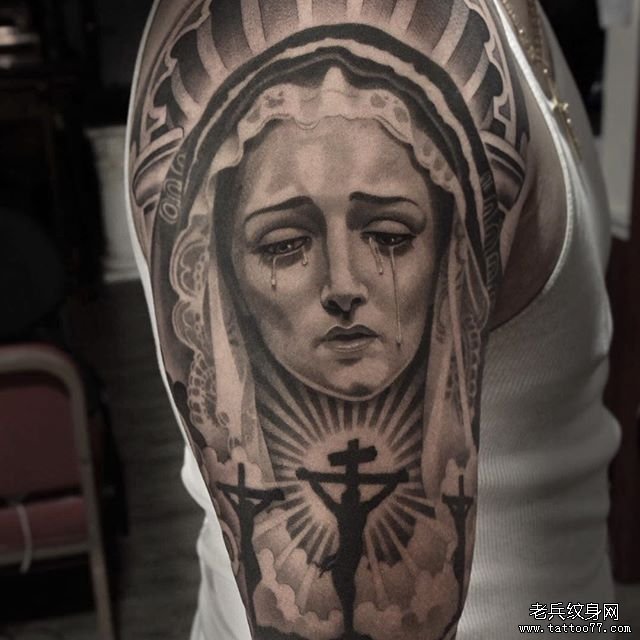 写实圣母纹身图案