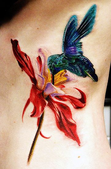 腰部纹身图案：彩色3D花卉小鸟纹身图案纹身图片