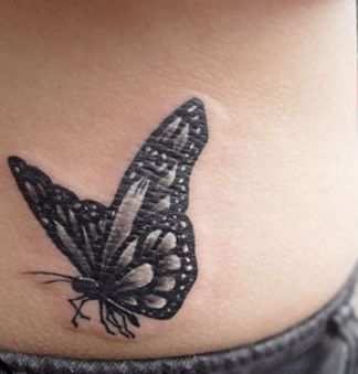 腰部纹身图案：腰部黑白蝴蝶纹身图案纹身图片