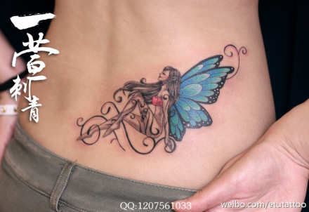 女孩子腰部好看时尚的精灵翅膀纹身图案
